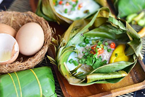 แหนมหมกไข่ แหนมหมกไข่