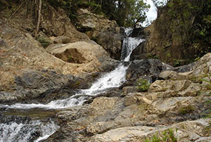 Mae Sanan Waterfall Mae Sanan Waterfall