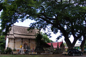 วัดลาด