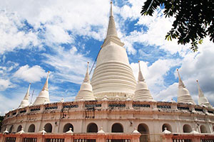 วัดประยุรวงศาวาสวรวิหาร