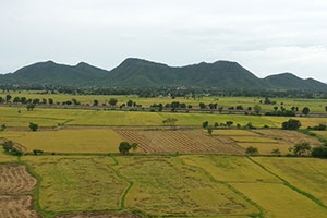 วัดเชิงเขา