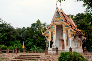วัดทะเลสาบ