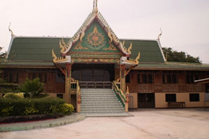 วัดไผ่ขวาง
