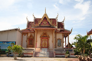 วัดเกาะลอยอุดมเอกธาราม