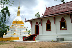 วัดพระธาตุดอยแดง