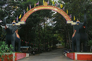 วัดพระธาตุดอยแสงธรรม