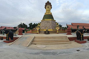 Wat Saphan Dam Wat Saphan Dam