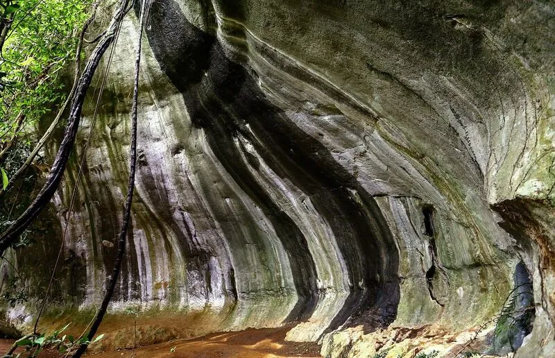 Pa Khanap Cave (Pa Khanap Waterfall)