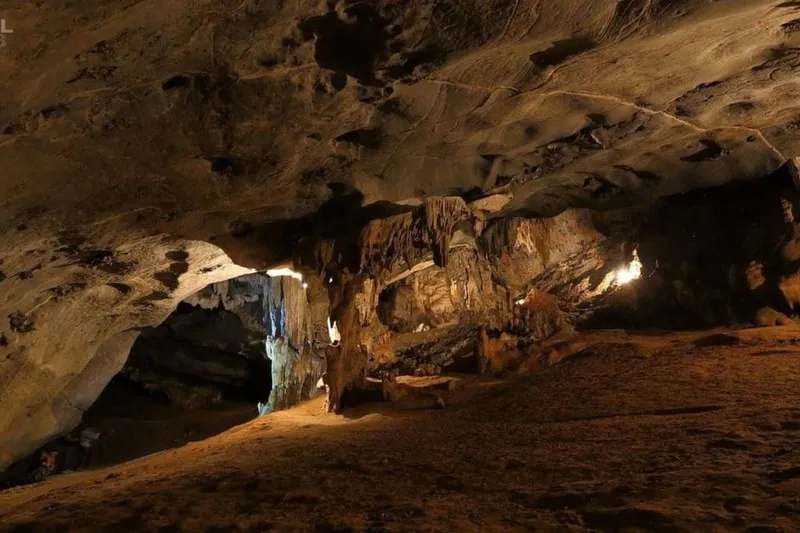 9 Caves 9 Caves