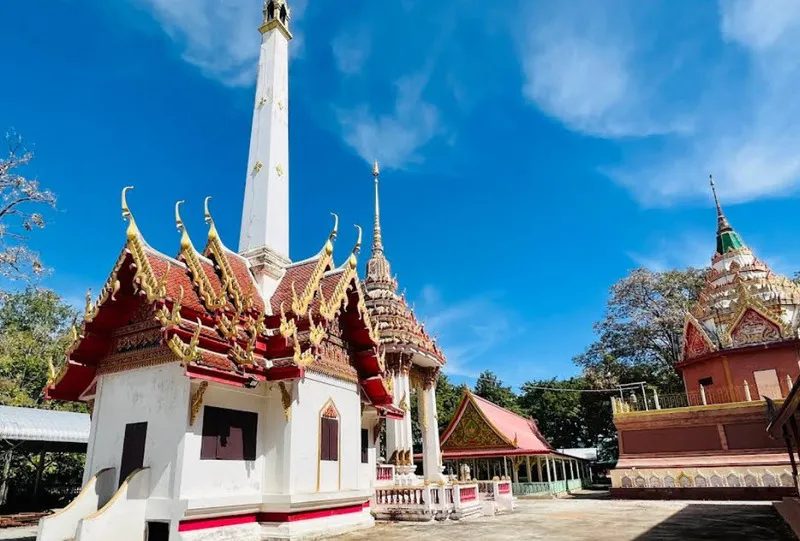 Wat Chum Saeng Wat Chum Saeng