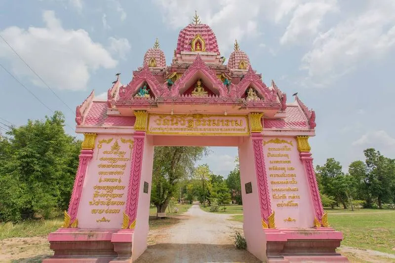 Wat Niwitthammaram (Wat Khao Samuk) Wat Niwitthammaram (Wat Khao Samuk)
