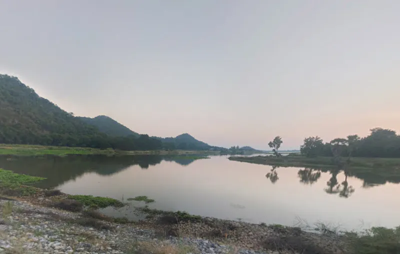 Wang Ro Dam