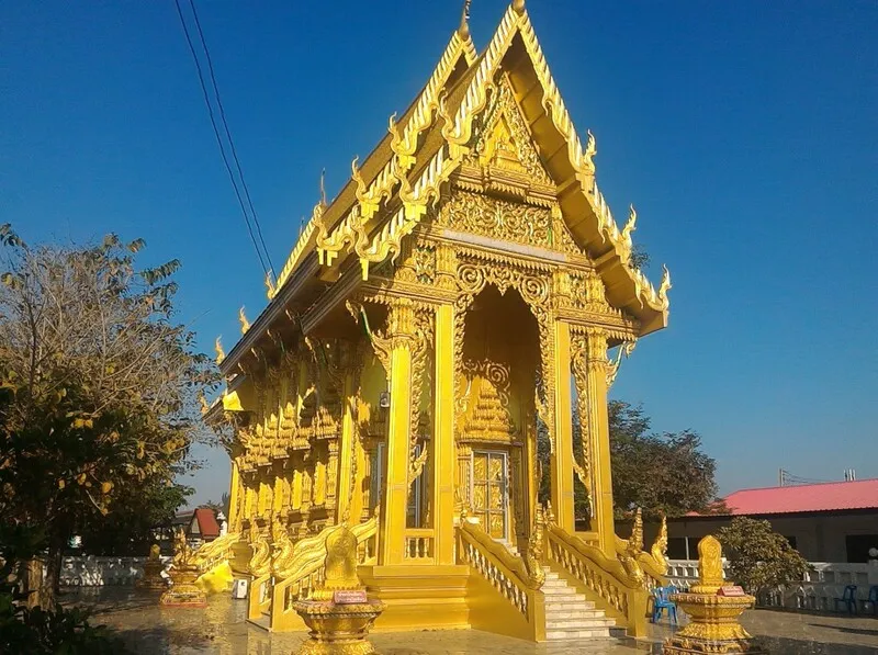 Wat Khuean Khan