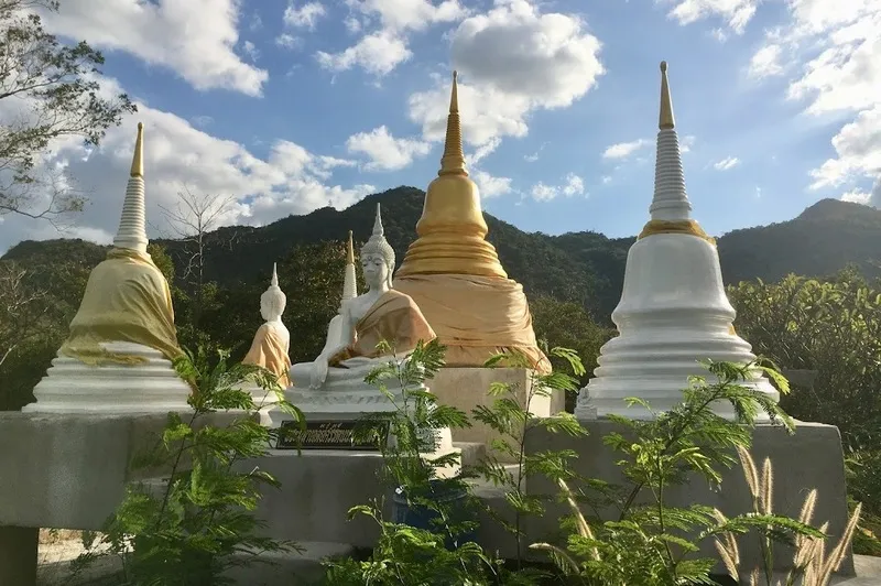 วัดคีรีบัววนาราม (ถ้ำคูหาสวรรค์)