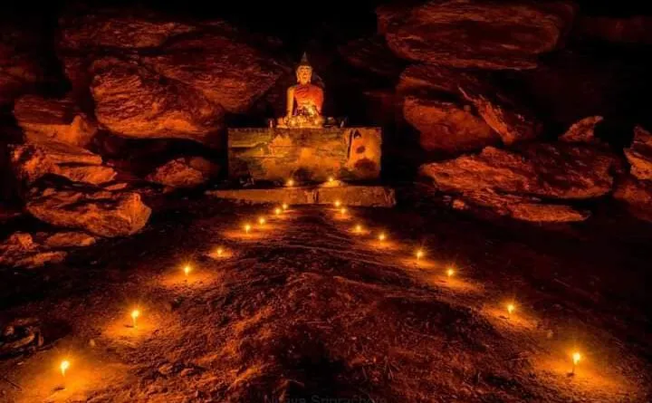 Pha Daeng Cave Pha Daeng Cave