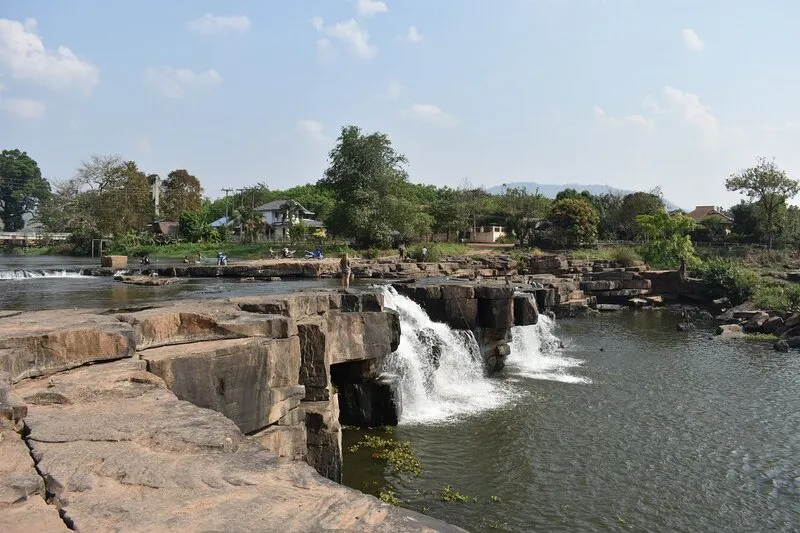 Poi Waterfall