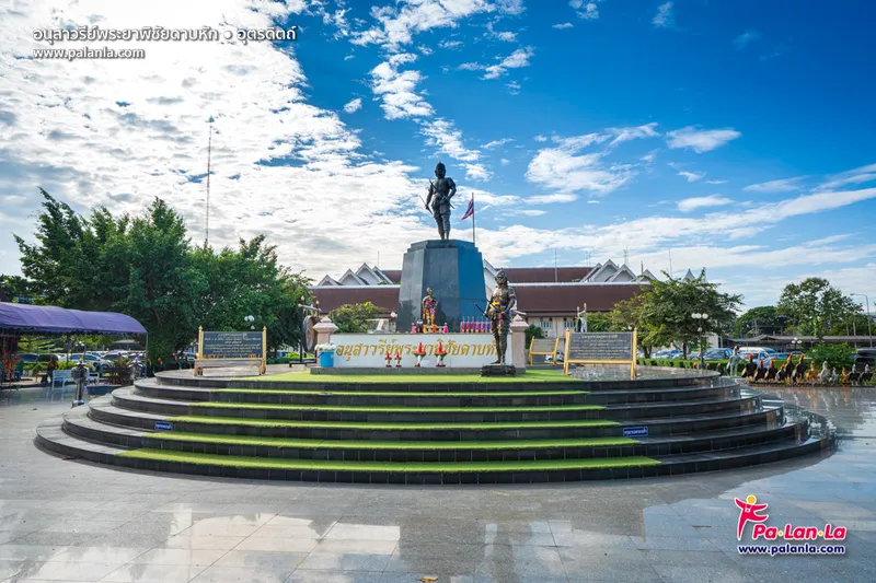 Praya Phichai Dap Hak Memorial Praya Phichai Dap Hak Memorial