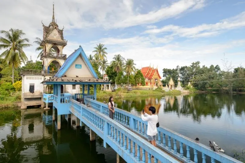 Wat Sommuttithepthapanaram (Wat Laem Son)