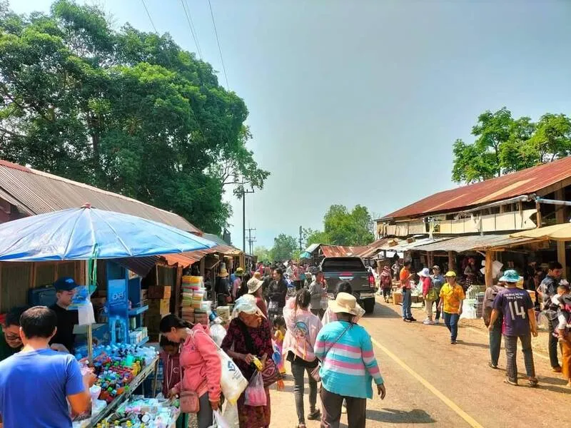 Thai-Laos Border Trade Relief Point