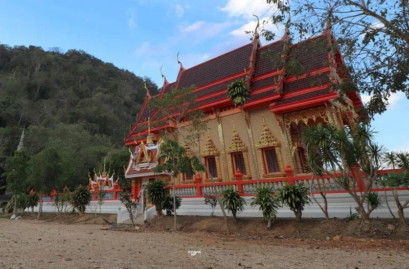 Wat Tham Suwan Phupha