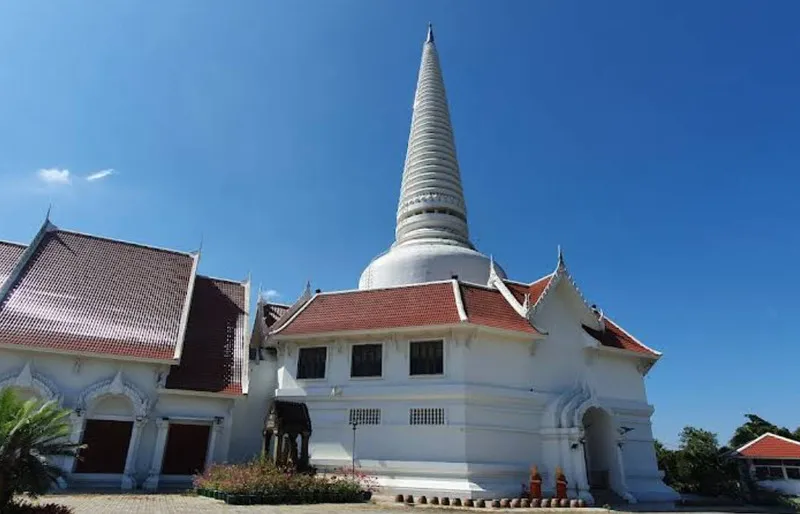 Wat Tham Watthanamongkhon