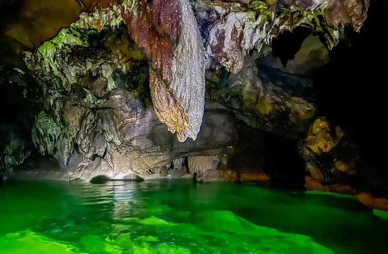 Tham Nam Khao Siwa Tham Nam Khao Siwa