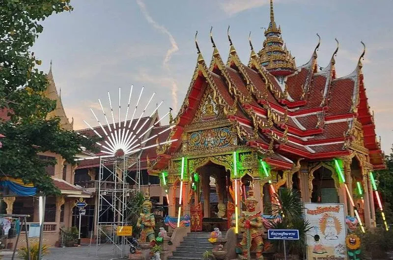 Wat Sai Noi