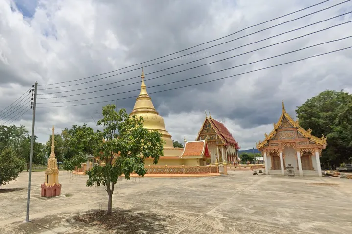 Wat Sri Khiri Suwannaram (Wat Tha Din Daeng) Wat Sri Khiri Suwannaram (Wat Tha Din Daeng)