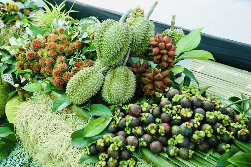 Phlong Ta Iem Fruit Market