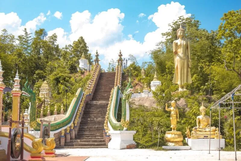 Phra That Ku Khao Khiao