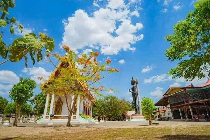 Wat Koh Mai Daeng Wat Koh Mai Daeng