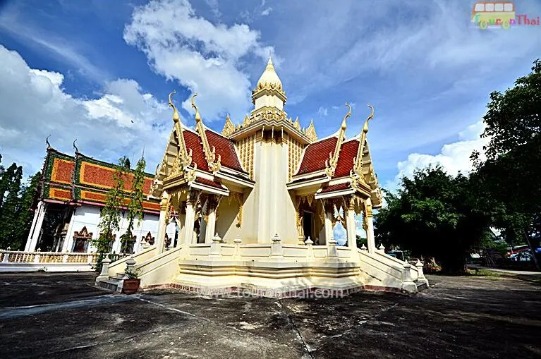Luang Pho Pi Luang Pho Pi