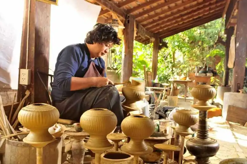 The Way of Life in Chiang Mai and Local Handicrafts