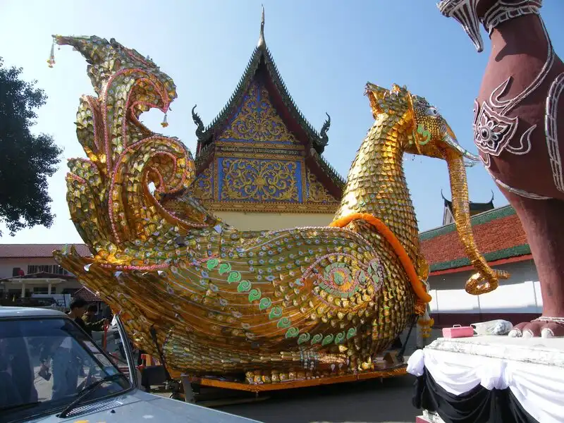 ประเพณีลากปราสาท วัฒนธรรมไทย ประเพณีลากปราสาท วัฒนธรรมไทย
