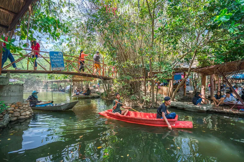 Kwanjo Floating Market