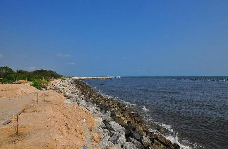 หาดทรายทอง