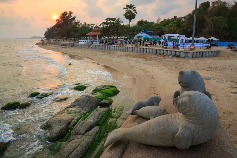 Nam Rin Beach
