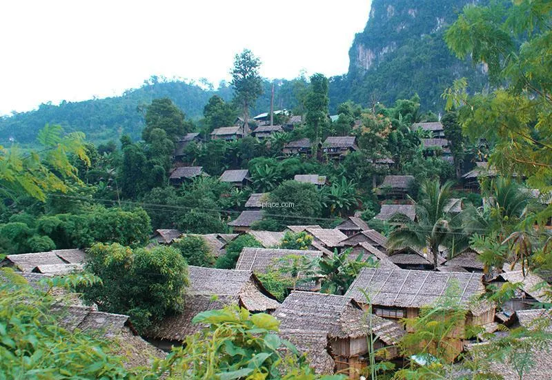 Tha Song Yao Old Town