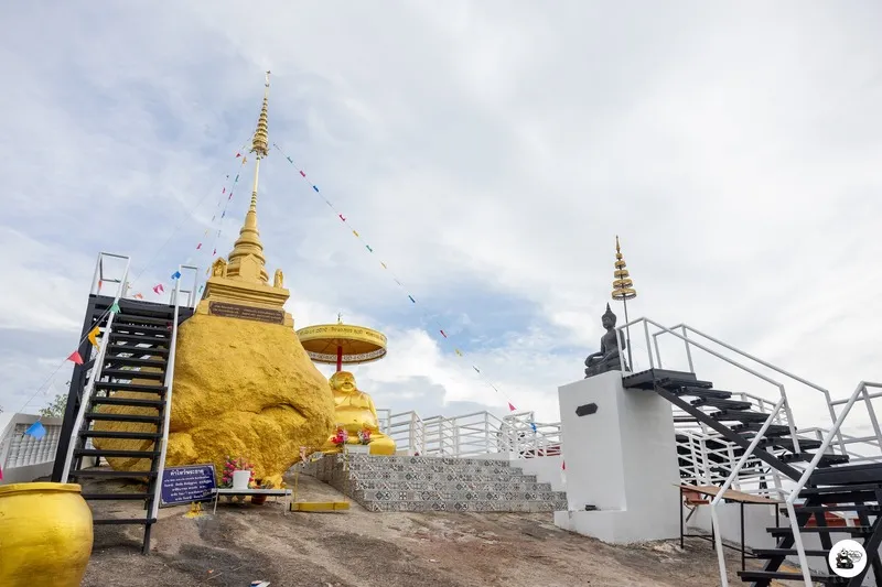Wat Khao Tham Wat Khao Tham