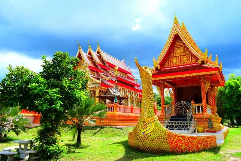 Wat Doi Khoi Khao Kaew