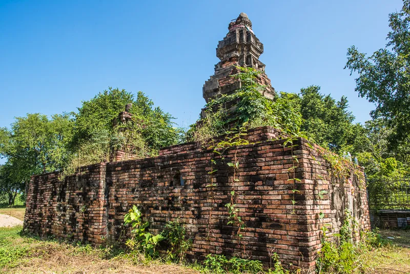 Wat Somdej Phra Narai Maharat