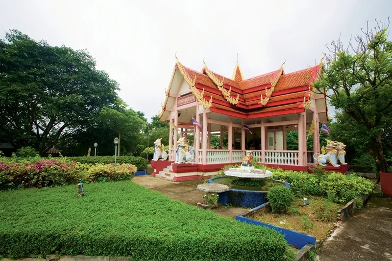 Chao Pho Khun Sam Chon Shrine