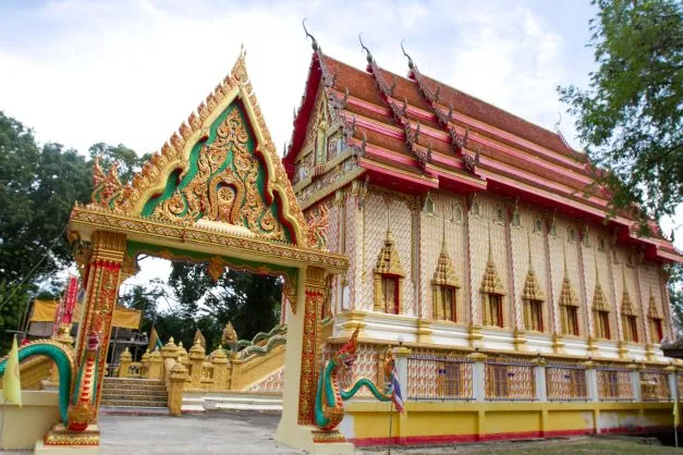 Wat Chanachaisri (Wat koh)