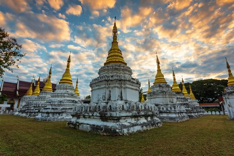 Wat Chedi Sao Lang Wat Chedi Sao Lang
