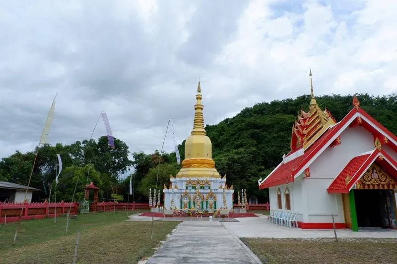 Phra That Bun Jaem Fa