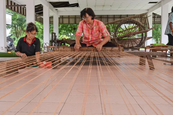 Handicraft Center (Ban Samet Ngam)