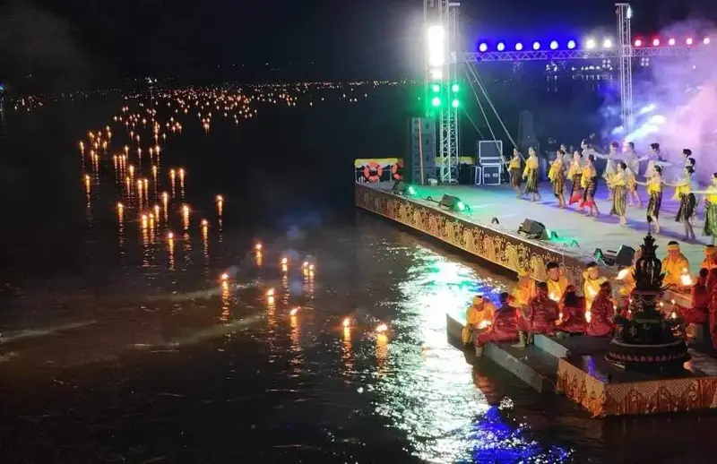 Krathong Sai Sculpture