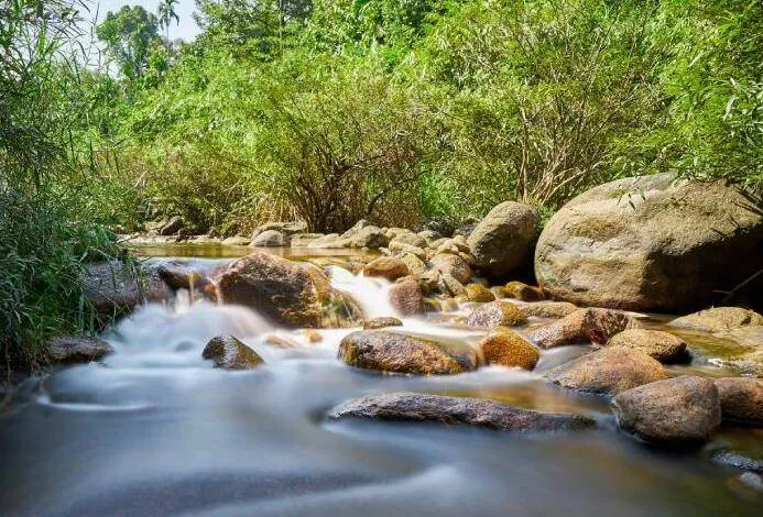 Khao Laem Waterfall