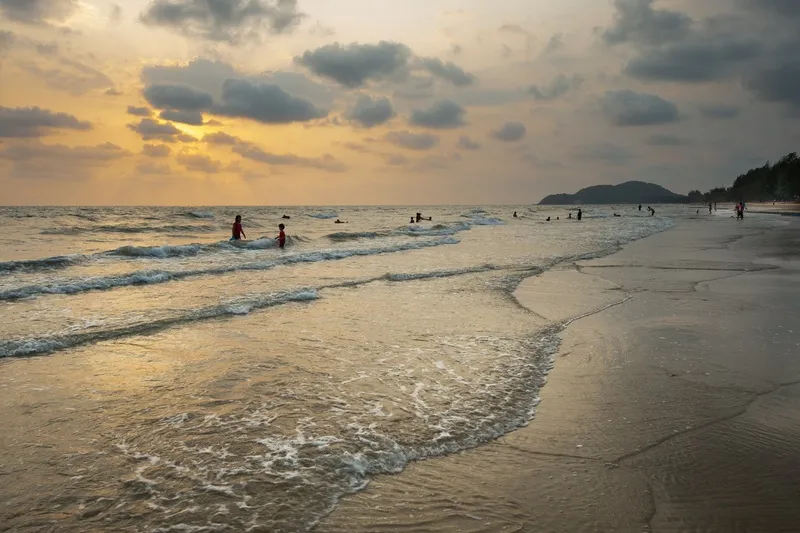 Chao Lao Beach