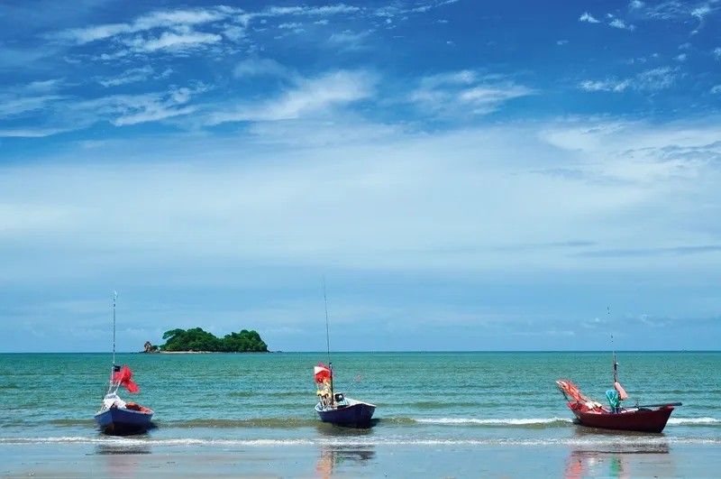 Laem Sing Beach